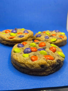 Halloween Hollywood Ron's Chocolate Chip Cookies ft. M&M's